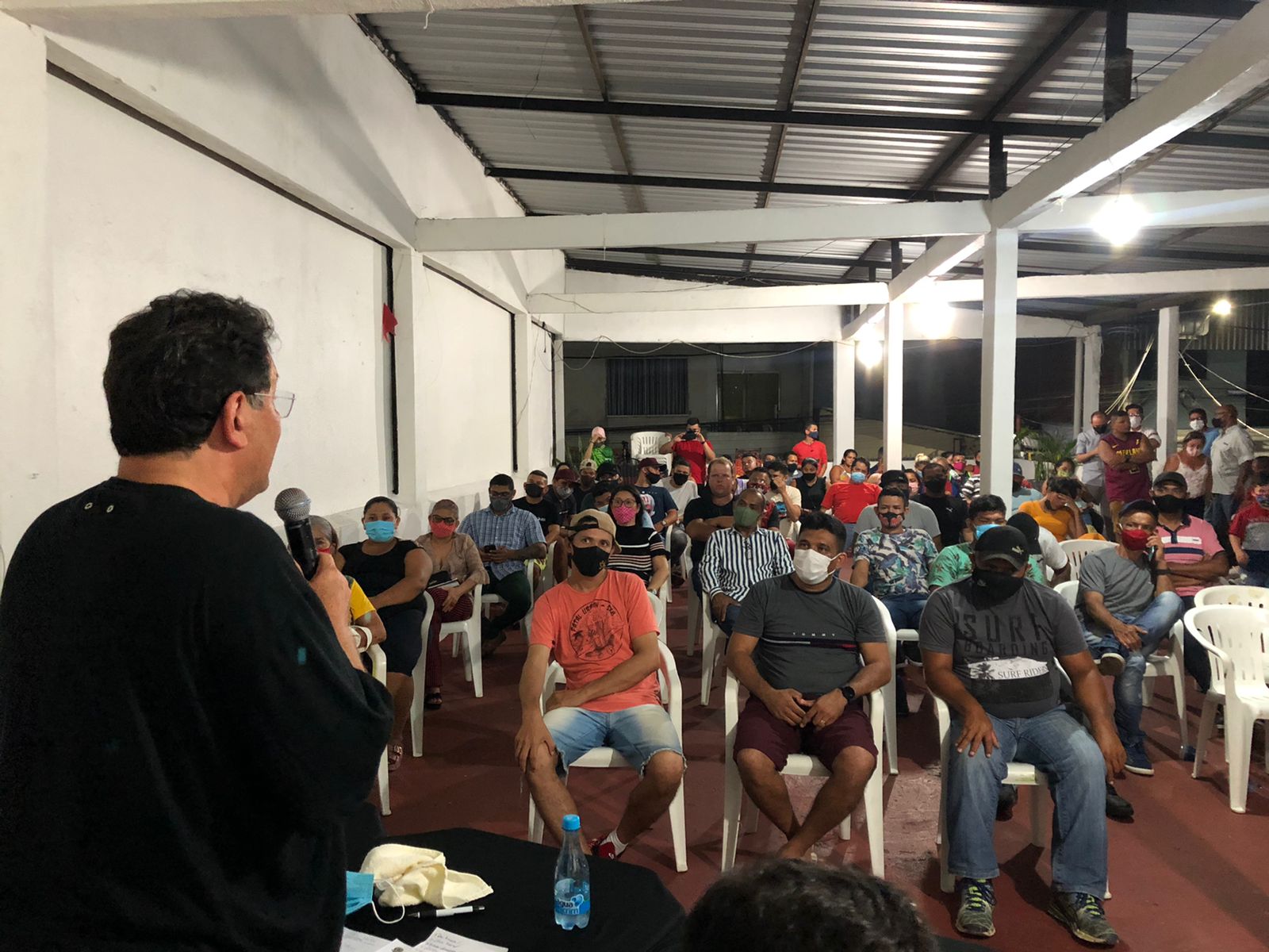 Braga lamenta em encontro com moradores falta de centro de convivência no Jorge Teixeira