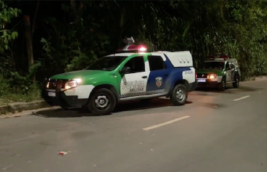 Corpo de homem é encontrado em área de mata em Manaus