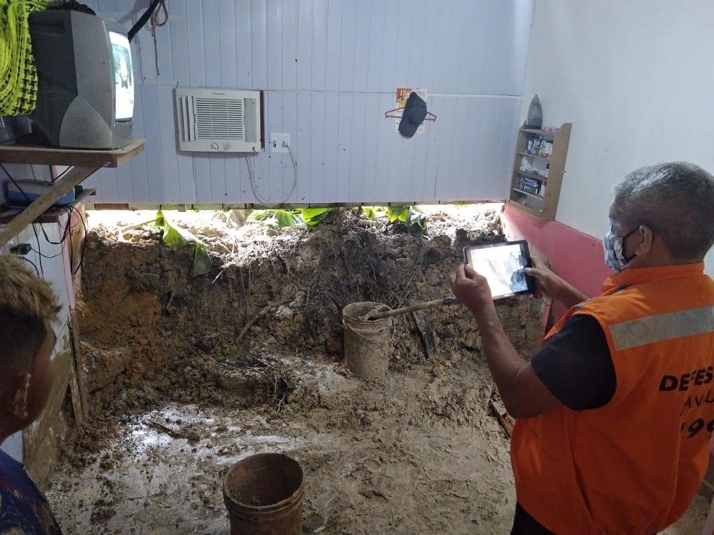 Defesa Civil registra quase 50 ocorrências em menos de 12h durante temporal em Manaus