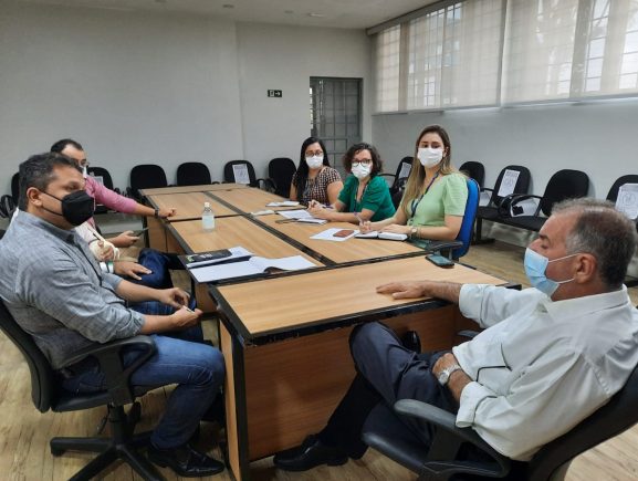 Parte da frota de veículos do Governo do Amazonas vai operar com gás natural até dezembro 