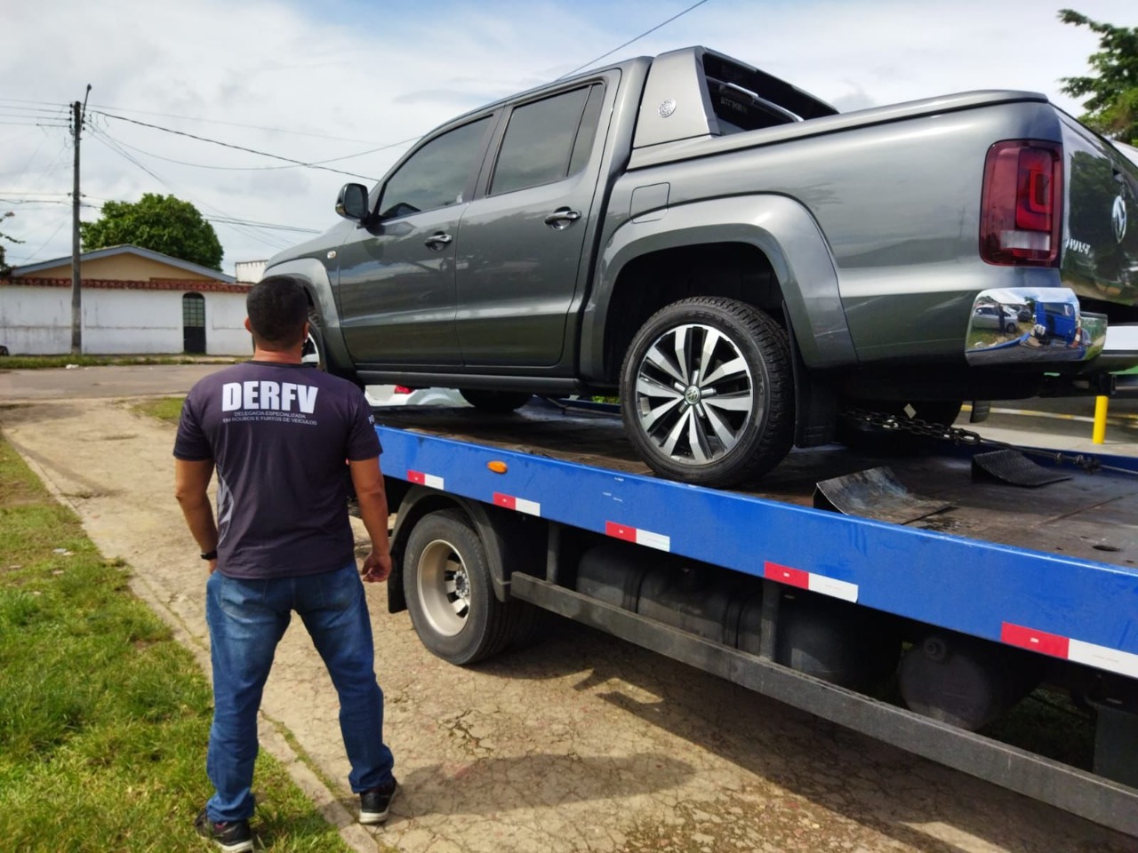 Suspeitos de integrar organização especialista em roubos de carros são presos em Manaus