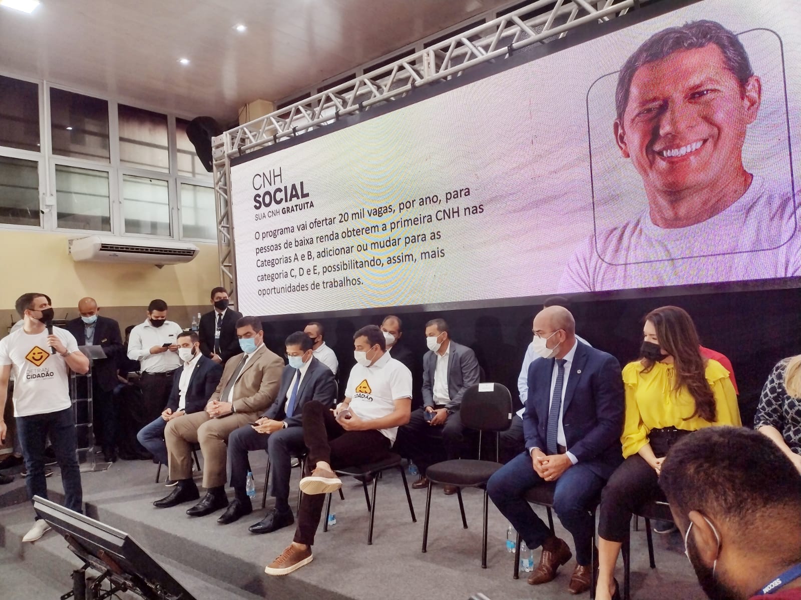 Governo lança CNH gratuita e benefícios a mototaxistas e motofretistas do Amazonas