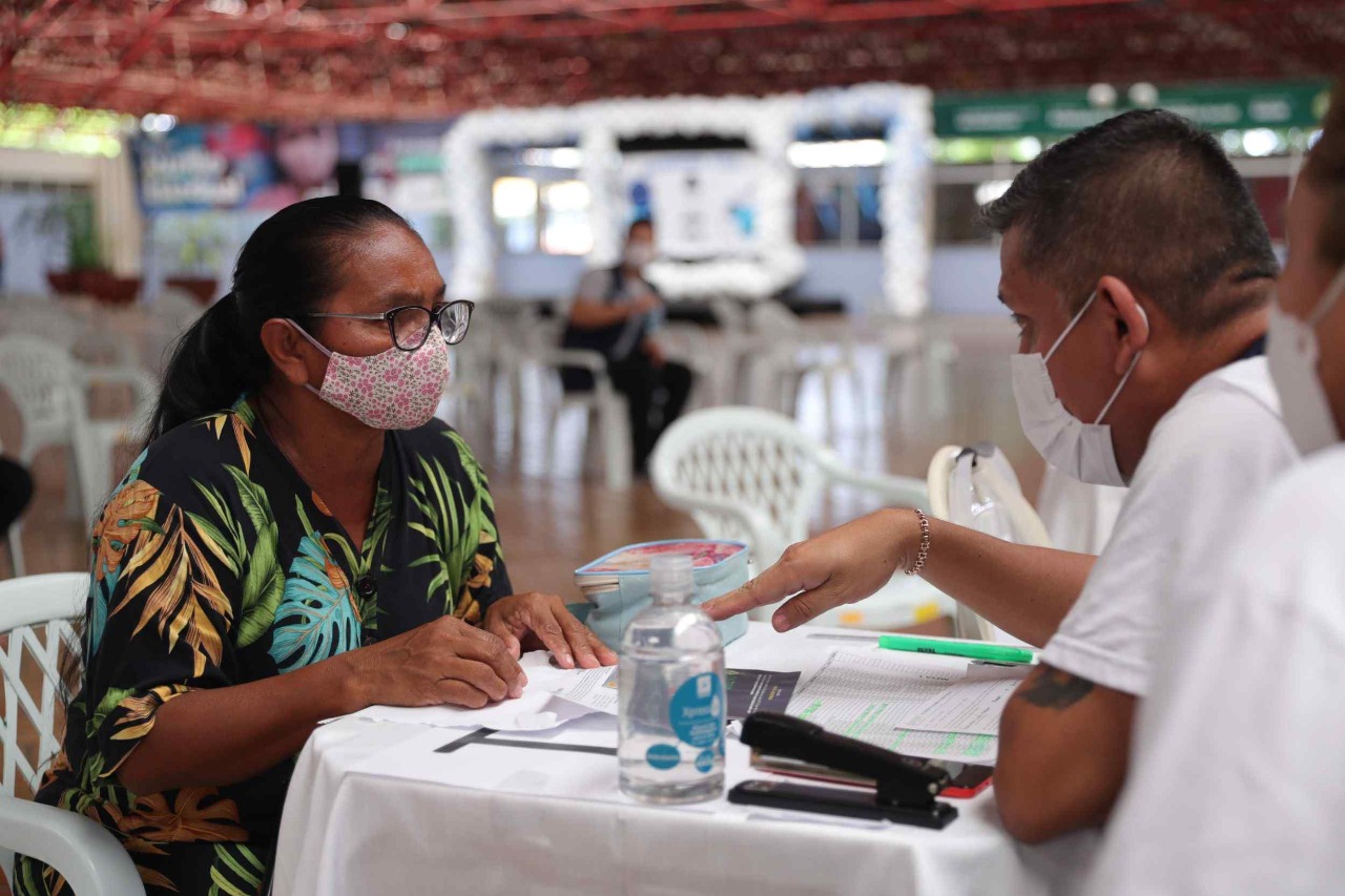 Entrega de cartões remanescentes do Auxílio Estadual começa hoje em Manaus