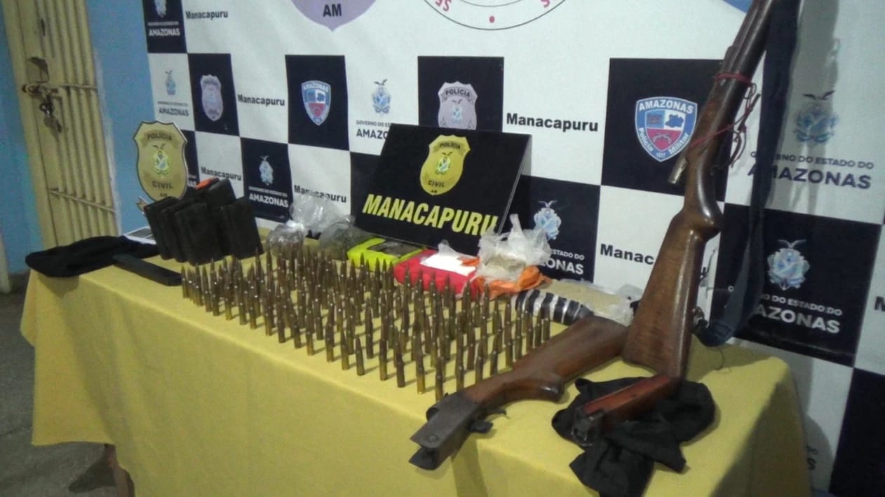 200 munições, arma e drogas são apreendidas em casa de pirata do rio no Amazonas