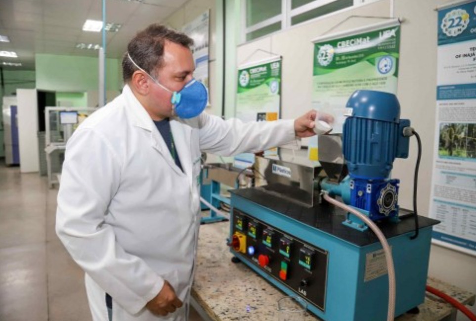 Pesquisador do Amazonas desenvolve insumos capazes de neutralizar SARS-Covid em ambiente hospitalar