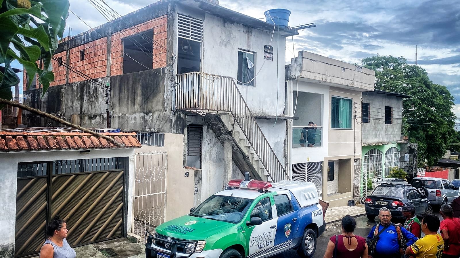 Trabalhador cai de telhado durante obra e morre em Manaus