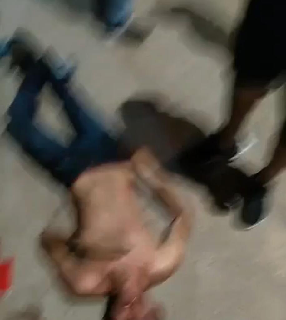 Criminoso tenta assaltar Amarelinho e é espancado por passageiros em Manaus