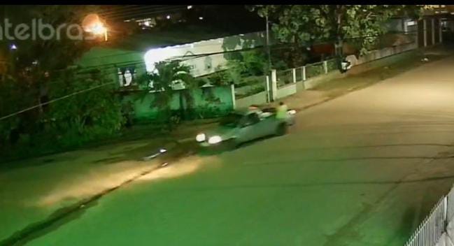 Mulher morre após cair da carroceria de veículo no Amazonas