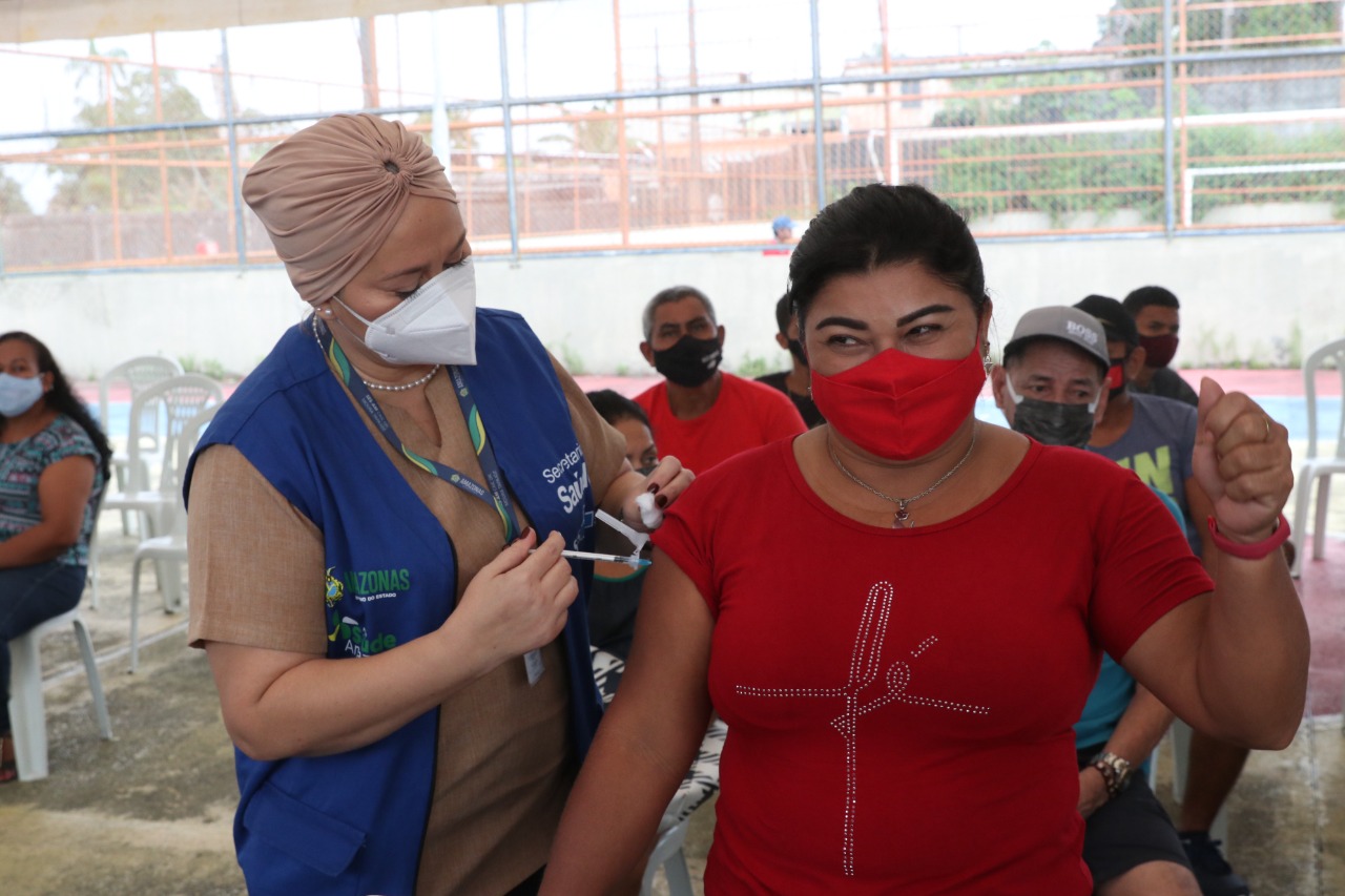 Confira a lista de supermercados que terão postos de vacinação contra a Covid em Manaus