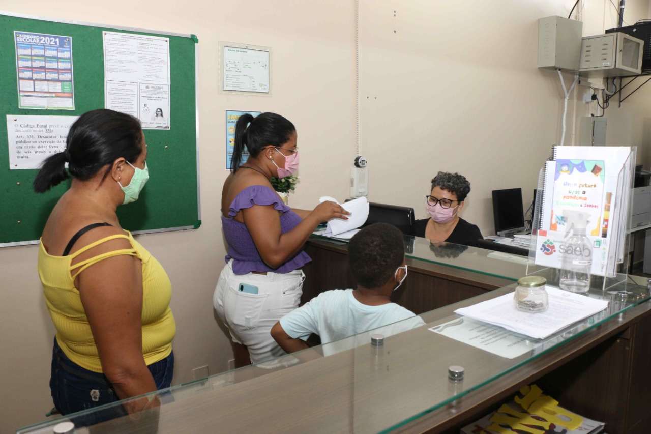 Matrículas e pedidos de transferências na rede pública são retomados hoje no Amazonas