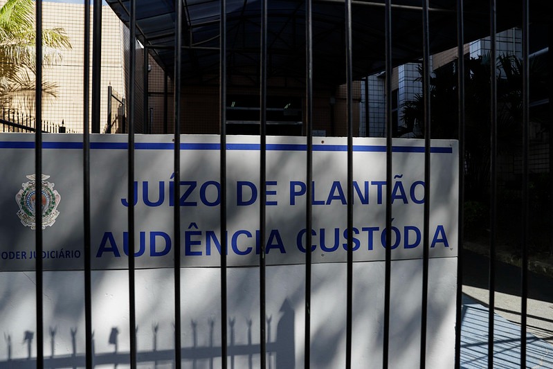 Homem que manteve esposa e filhos em cárcere tem prisão preventiva decretada em Manaus