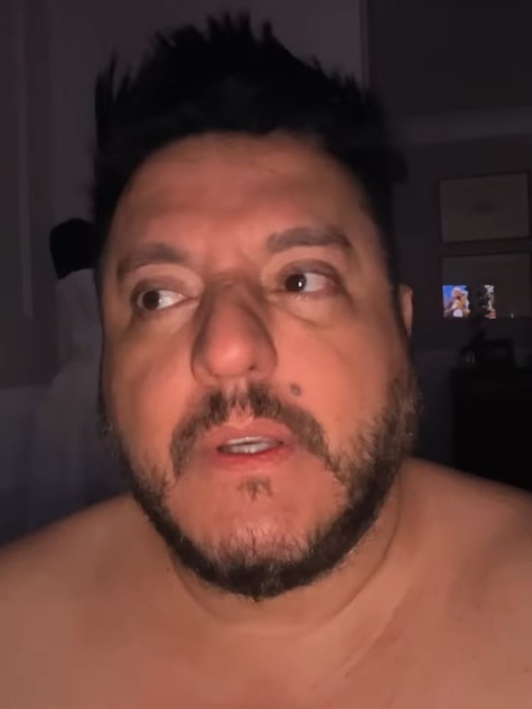 Bruno, da dupla com Marrone, tranquiliza fãs após susto em voo com a família