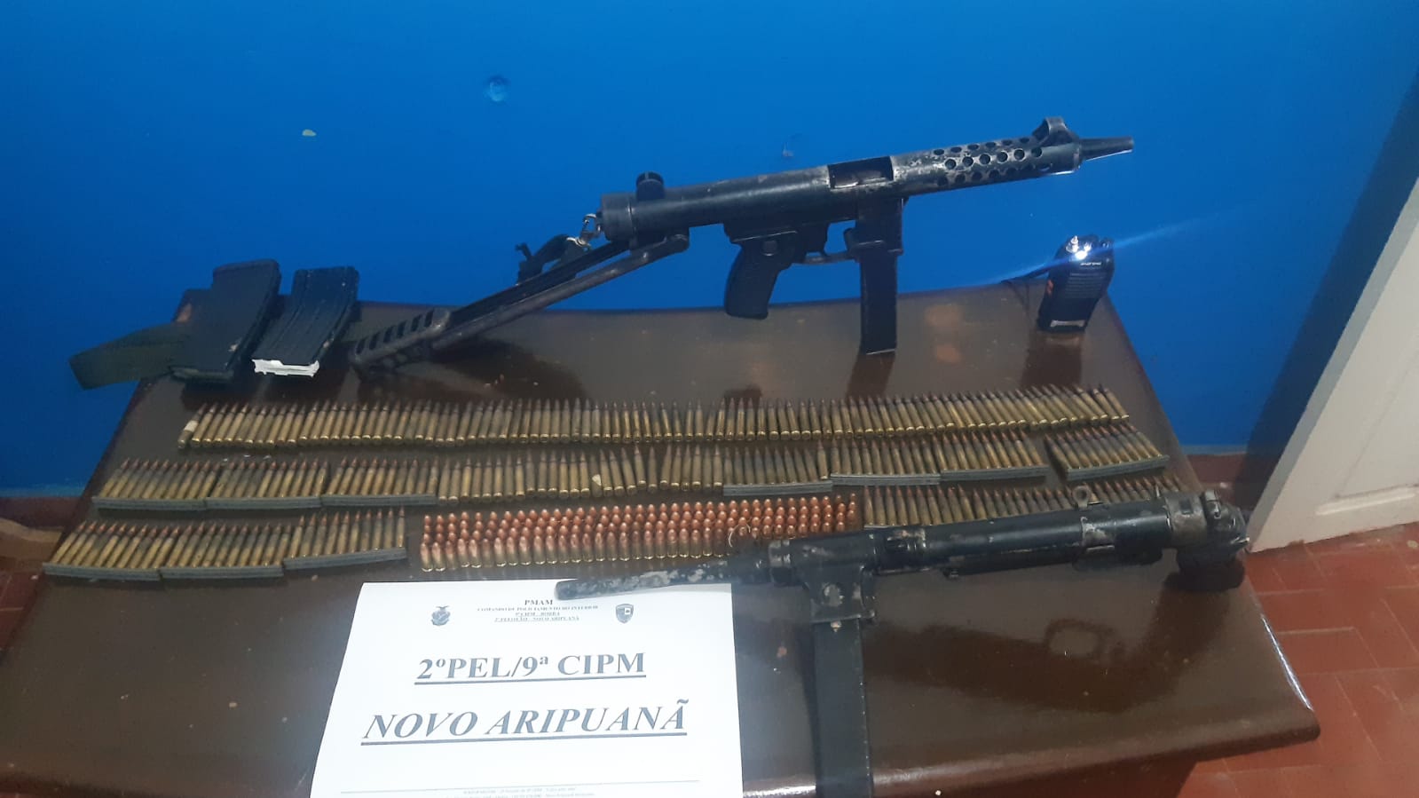 Trio cai em rio e desaparece ao ser baleado durante assalto a banco no Amazonas