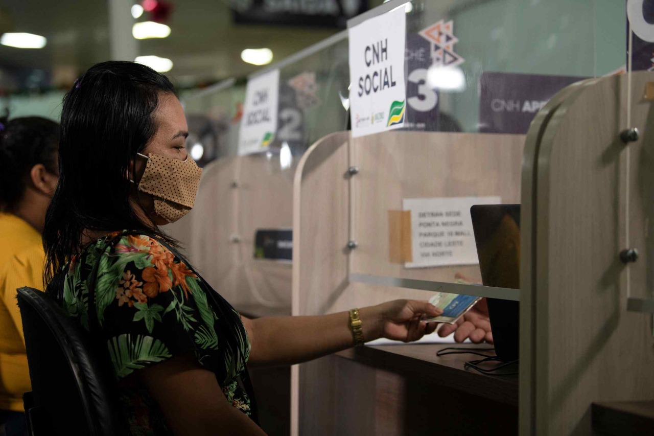 Entrega de documentos do projeto ‘CNH Social’ começa nesta quarta-feira no Amazonas