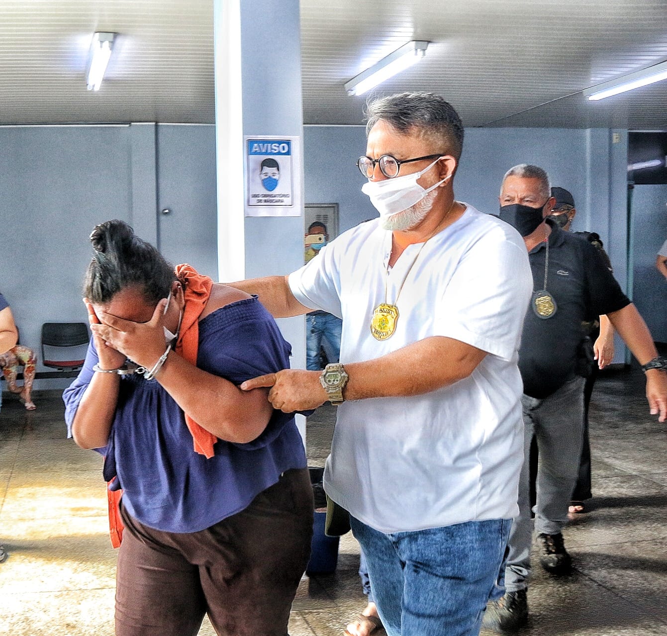 Mulher é apontada como líder do sequestro de irmãos e roubo de R$ 60 mil em Manaus