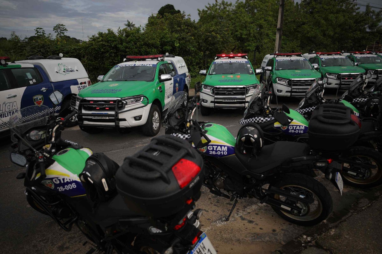 Carros são furtados durante evento de entrega de armas e viaturas em Manaus