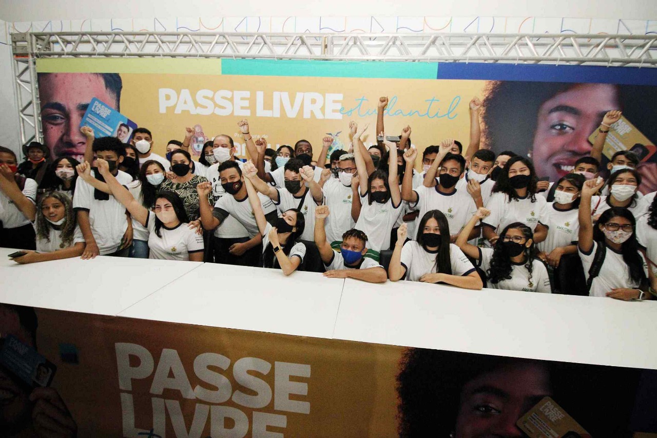 Estudantes de Manaus serão cadastrados automaticamente no Passe Livre Estudantil