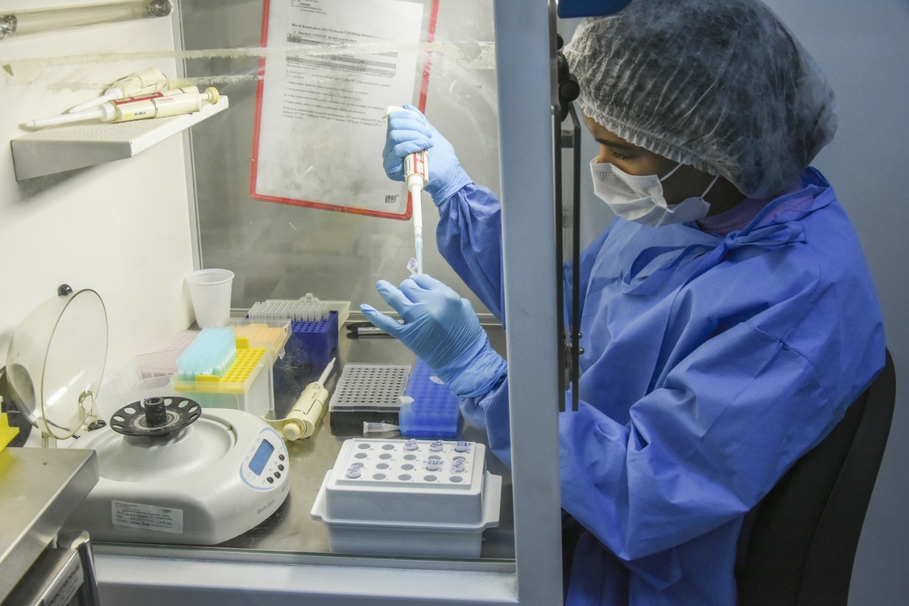  Amazonas tem mais de 5 mil genomas de SARS-Cov-2 sequenciados em banco de dados