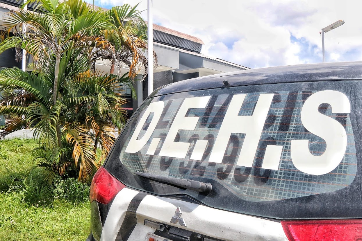 Moradores saem para trabalhar e encontram homem morto em rua de Manaus