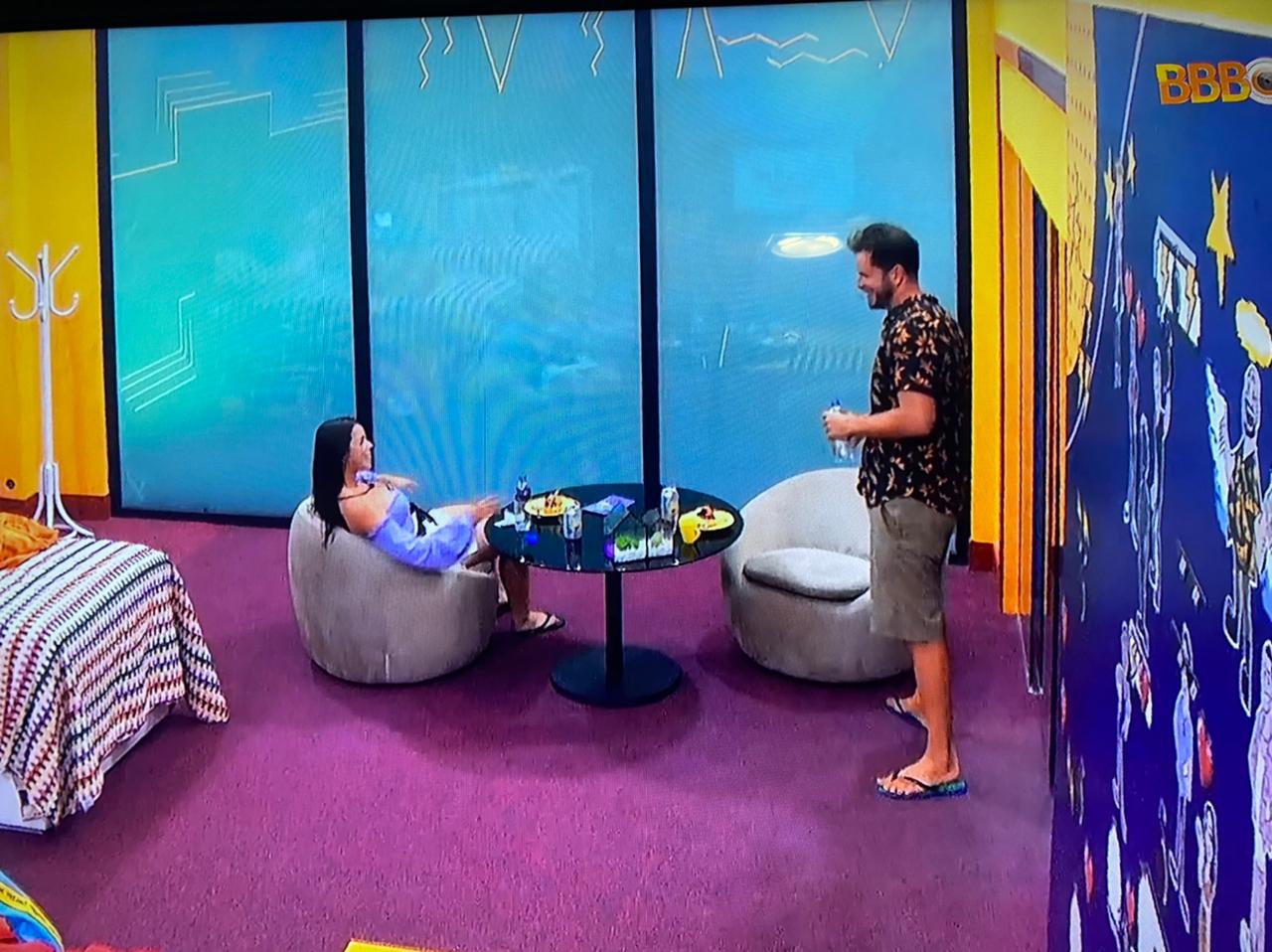 Casa de Vidro: Larissa e Gustavo ficam de fora da festa no BBB22