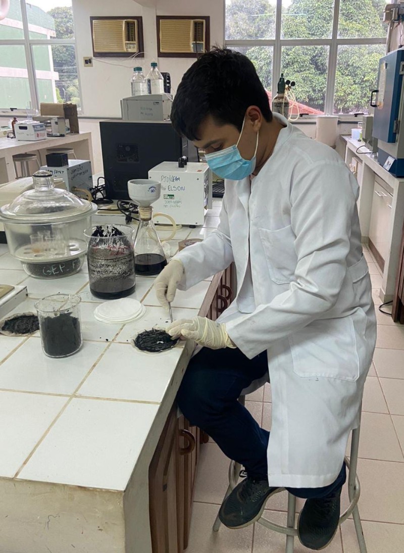 Pesquisa da Ufam mostra potencial da casca do ingá-cipó para virar álcool gel