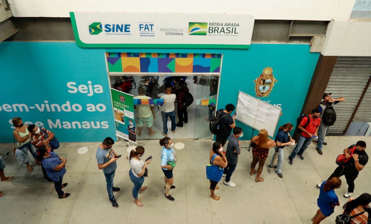 De eletricista a gerente, confira 128 vagas de emprego ofertadas pelo Sine Manaus