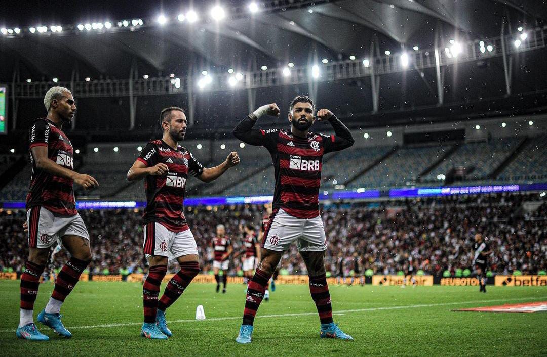 Flamengo vence Vasco em clássico no Maracanã e abre vantagem no Campeonato Carioca