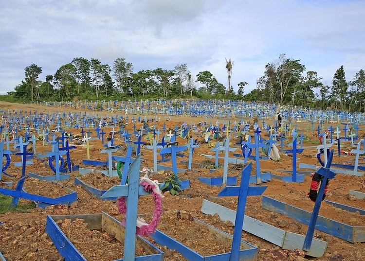 Manaus registra 22 enterros nesta segunda
