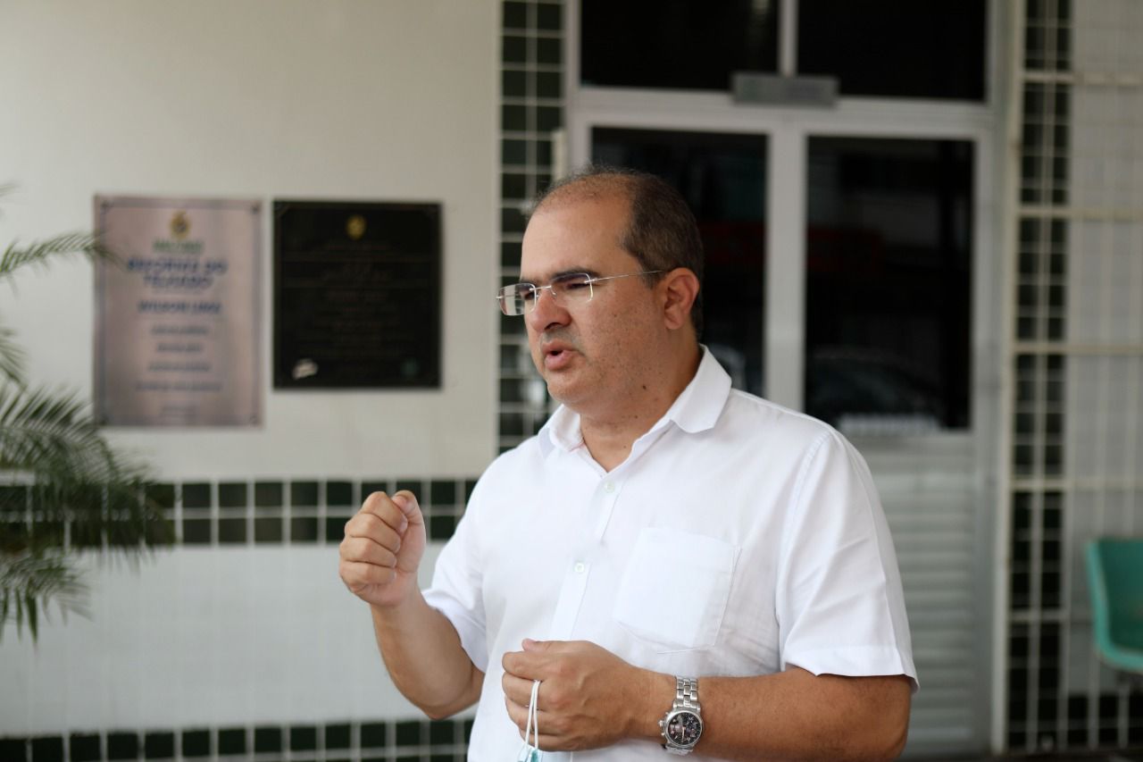 Saúde pública pode ter mesma qualidade do setor privado, defende Ricardo Nicolau