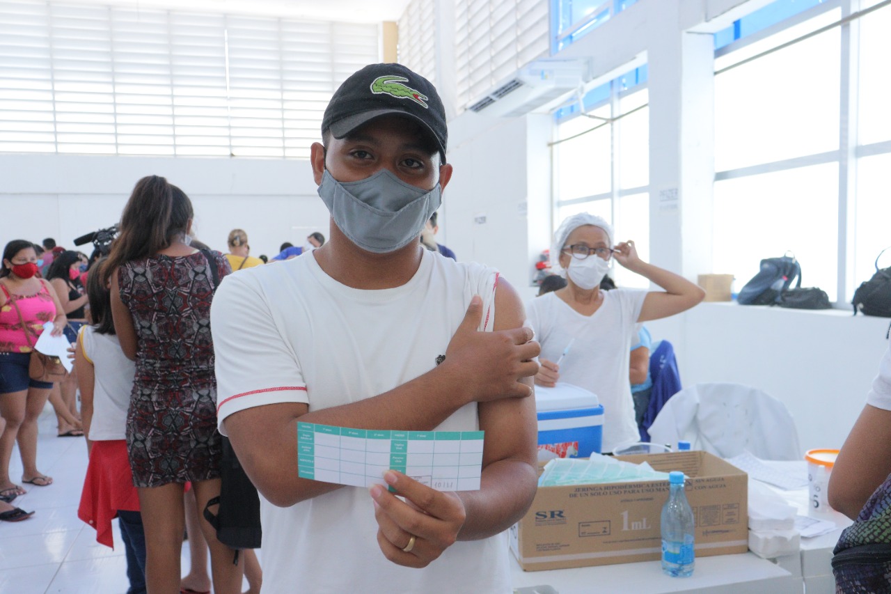 Vacinação contra a covid-19 terá 15 postos de atendimento neste sábado em Manaus