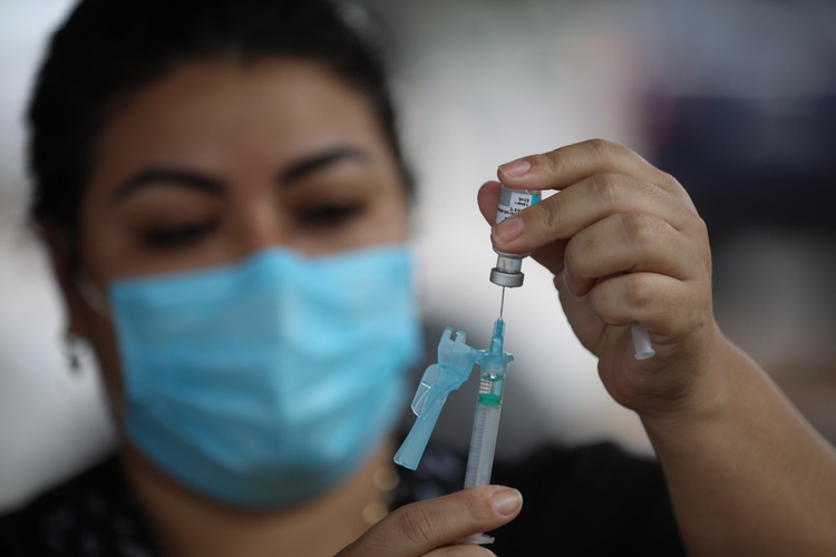 Covid-19: Brasil tem 6.456 casos e 76 mortes pela doença