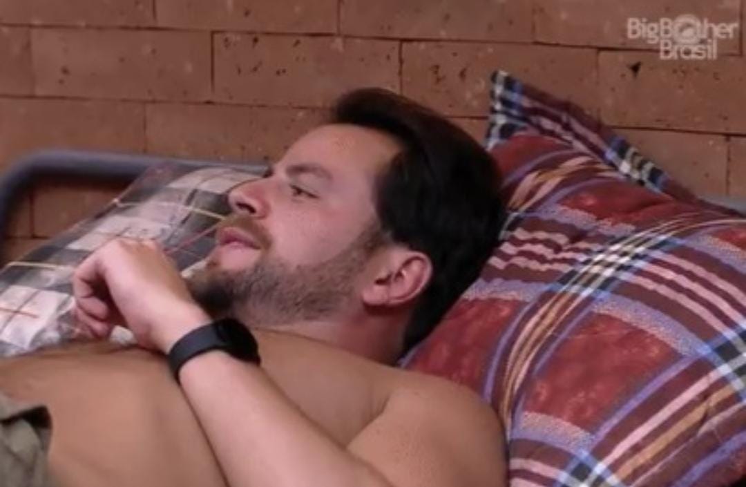BBB22: Gustavo alfineta brother: ‘Quer que eu te explique por que você não saiu até agora?’