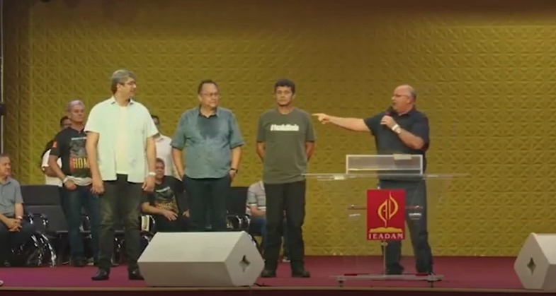 Pastor faz campanha para Silas Câmara durante culto em Manaus: '50 mil votos'
