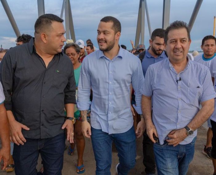 Adail Filho já esteve em mais municípios do que deputados eleitos há anos no Amazonas