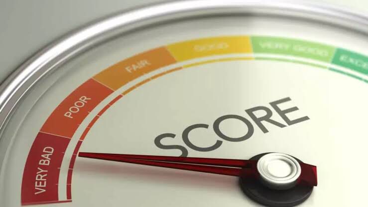 Dívida prescrita que altera score do Serasa gera indenização por danos morais