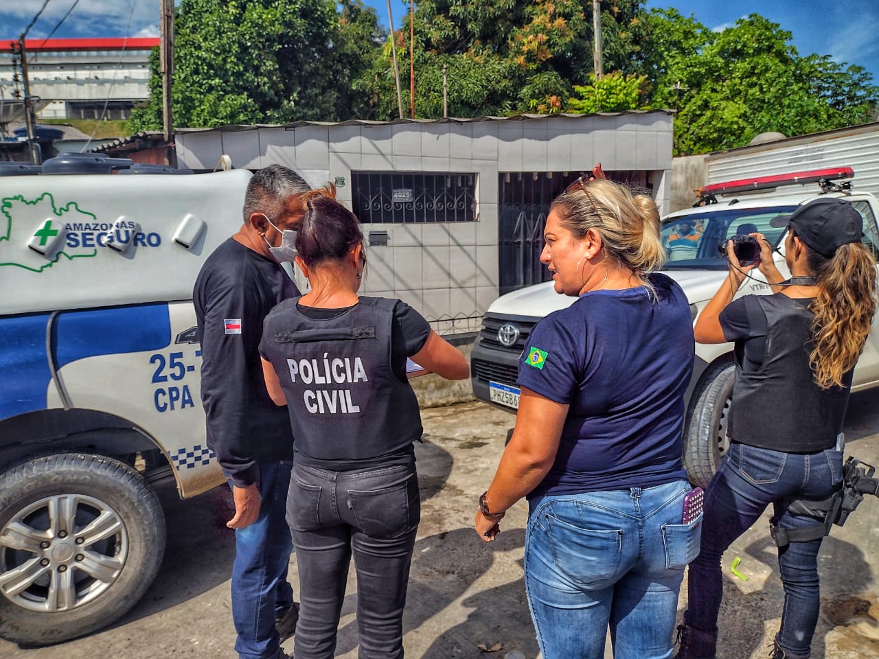 Casal é encontrado morto dentro de residência em Manaus