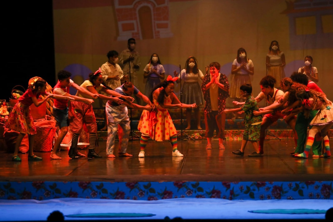 Liceu Claudio Santoro abre 143 vagas em cursos de teatro, música e desenho em Manaus