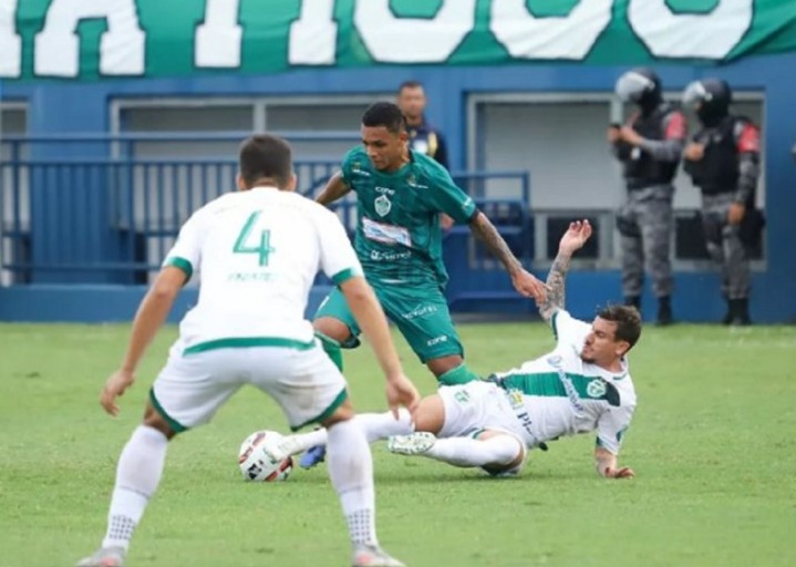 Manaus FC e Altos ficam no 0 a 0 pela Série C   