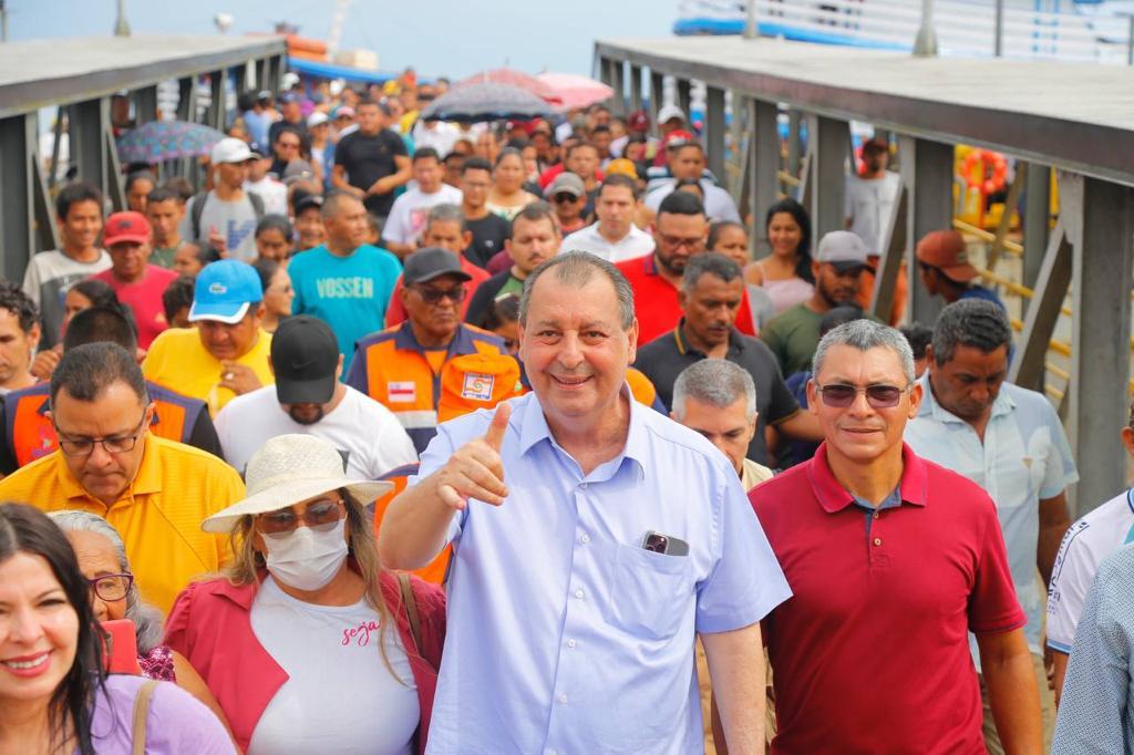 Em visitas por municípios da Calha do Purus, Omar relembra feitos pelo Amazonas