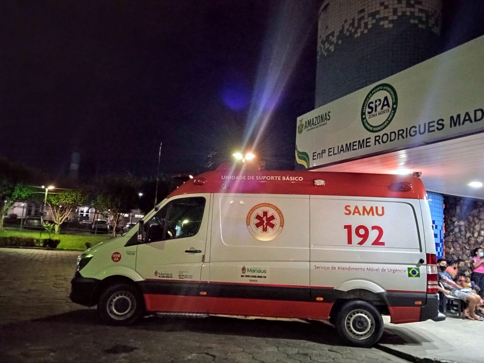 Criminoso em motocicleta criva homem de balas Manaus