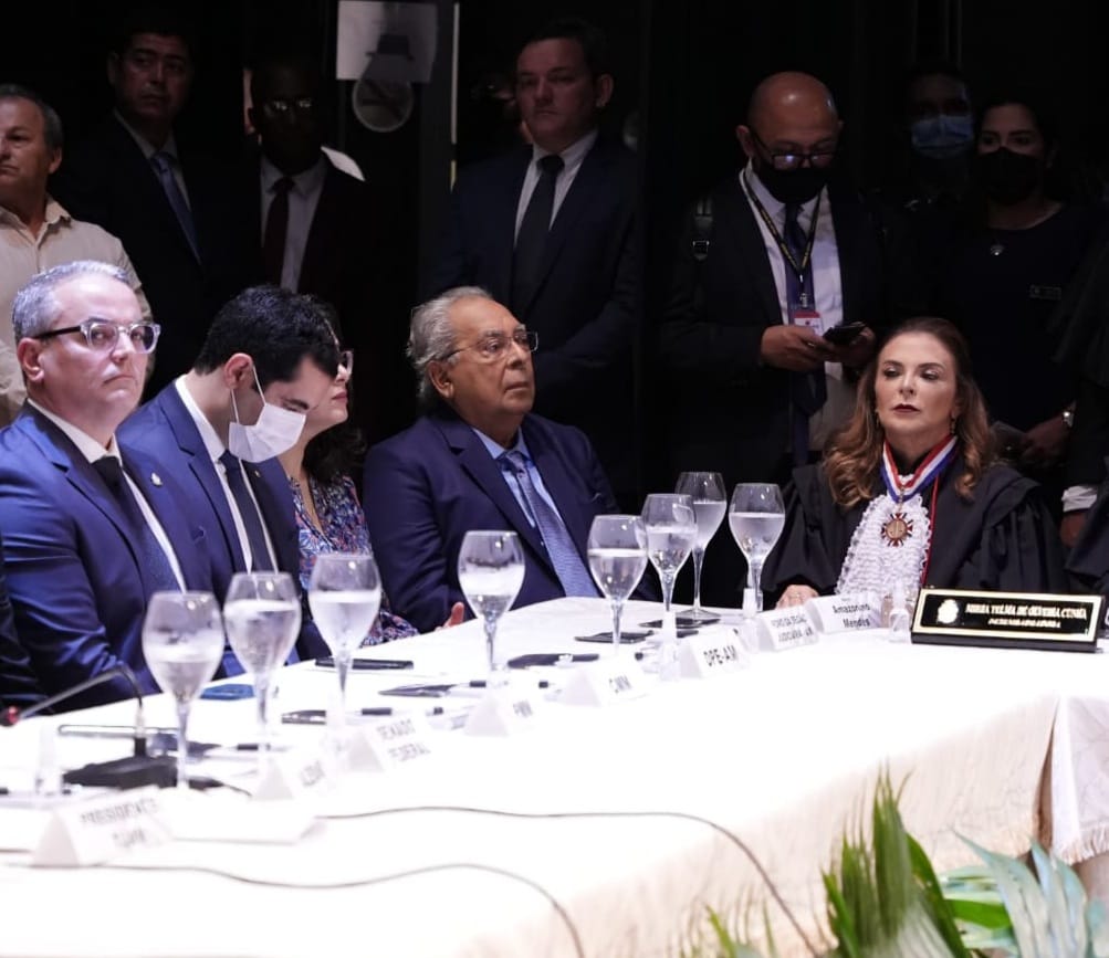 Amazonino prestigia posse da nova mesa diretiva do Tribunal de Justiça do Amazonas