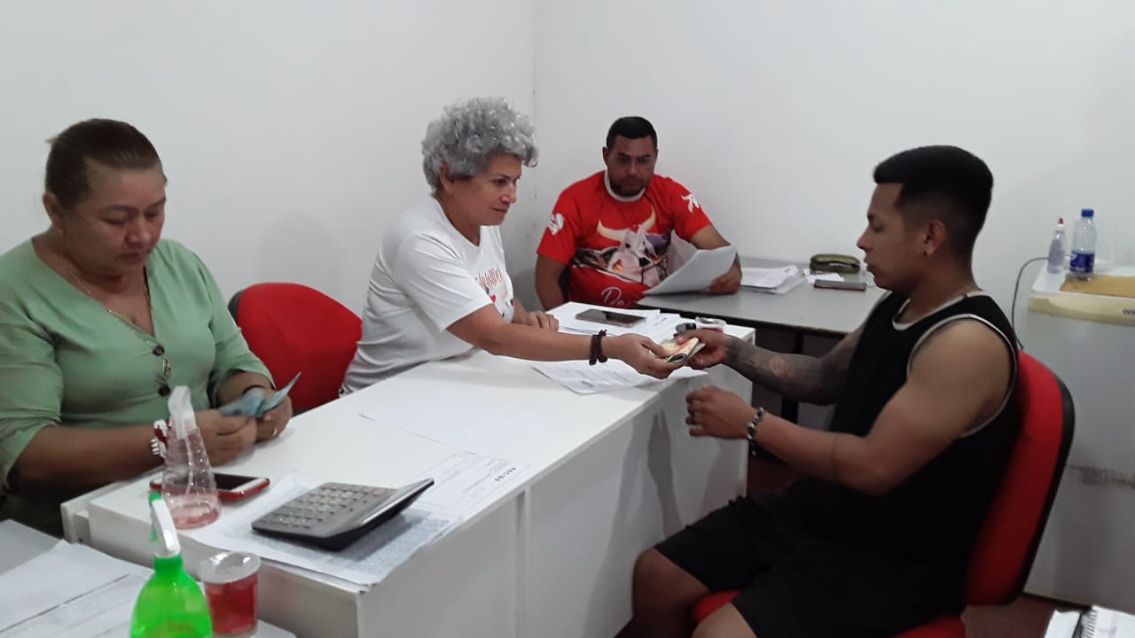 Após Cidade Garantido ser incendiada, trabalhadores são pagos por patrocinadores do Festival