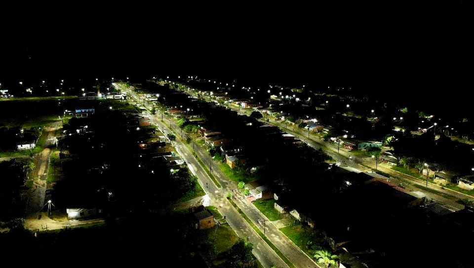 Implantação das luminárias LED em Urucurituba é finalizada