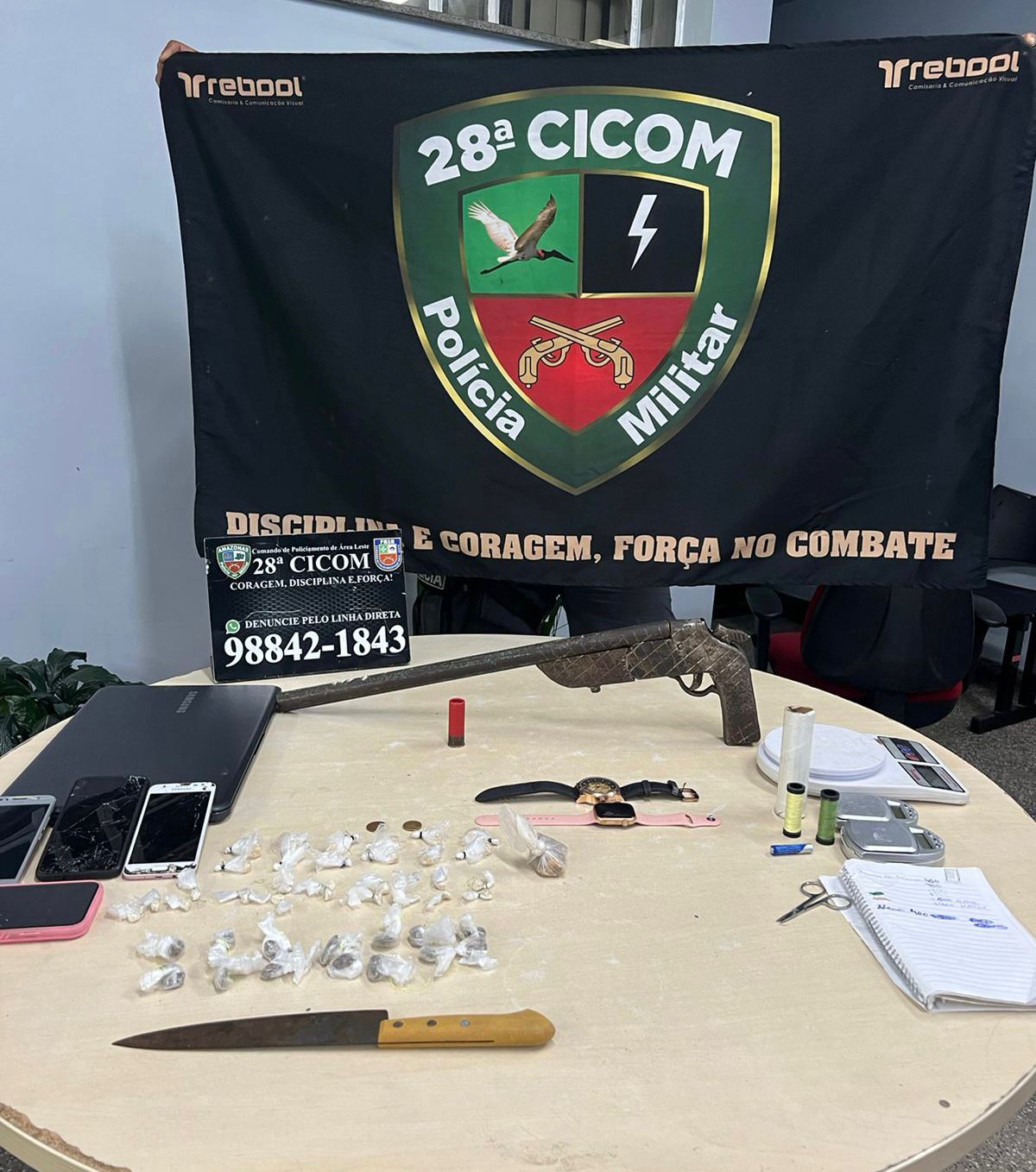 Grupo é preso com escopeta após trocar tiros com a polícia em Manaus