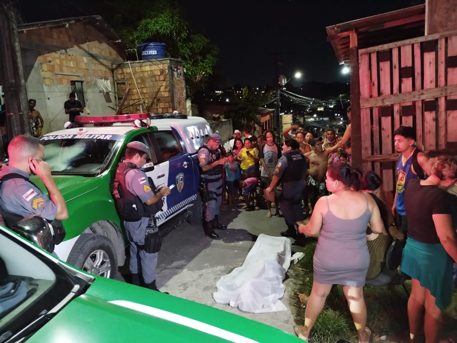 Tiroteio em rua termina com duplo homicídio em Manaus