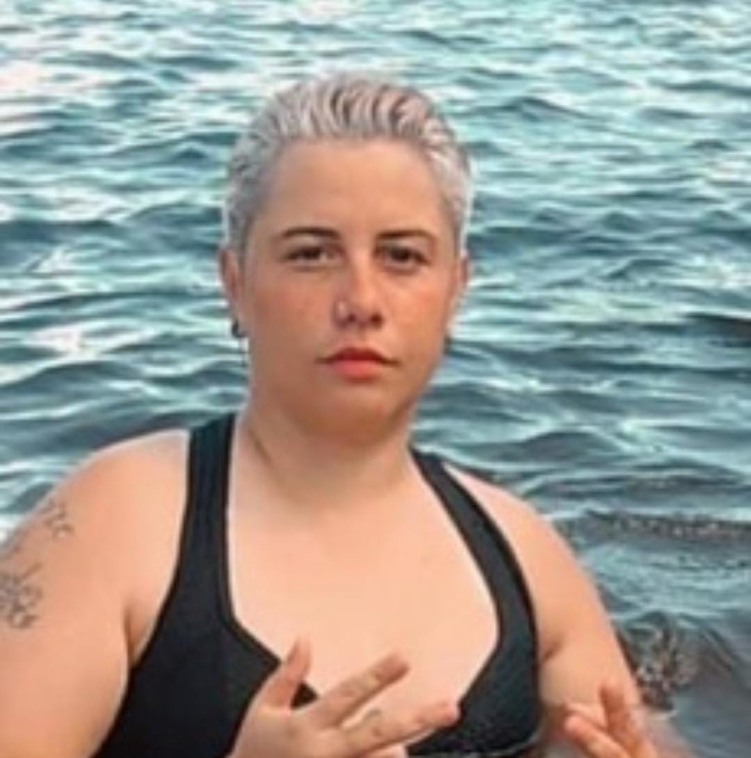 Irmão procura jovem que sumiu após sair de casa com amiga em Manaus