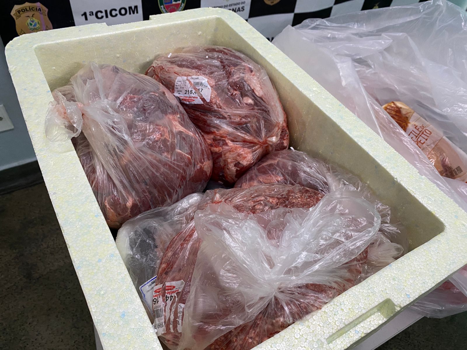 Homem tenta comprar mais de R$ 1 mil de carne com PIX falso e é preso em Manaus