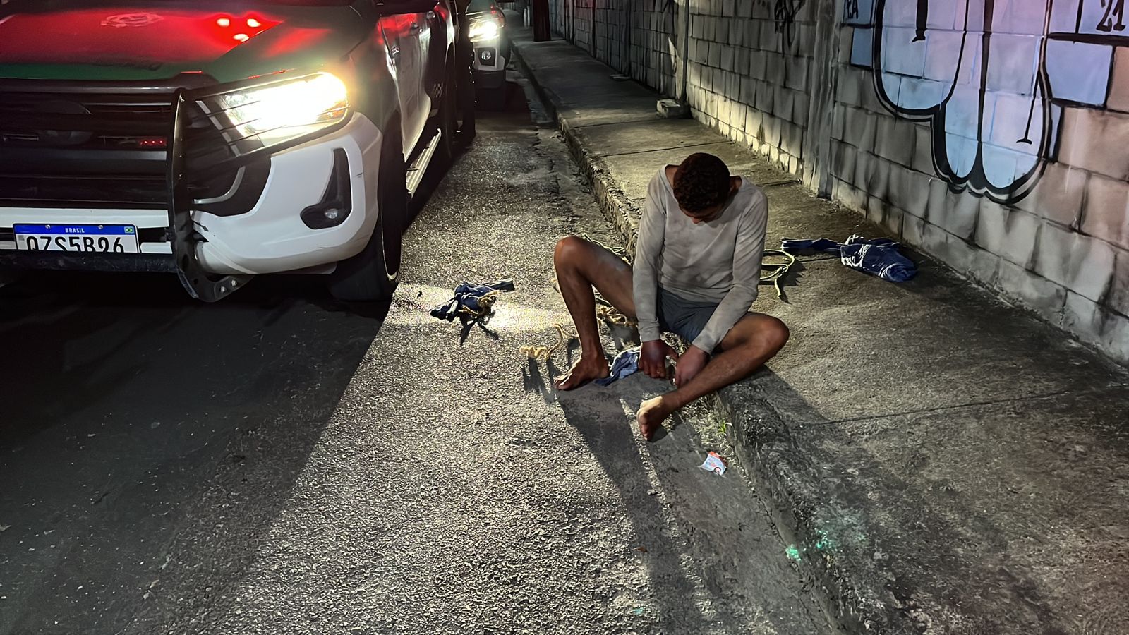 Arma falha e 'condenado' pelo tribunal do crime em Manaus se livra da morte