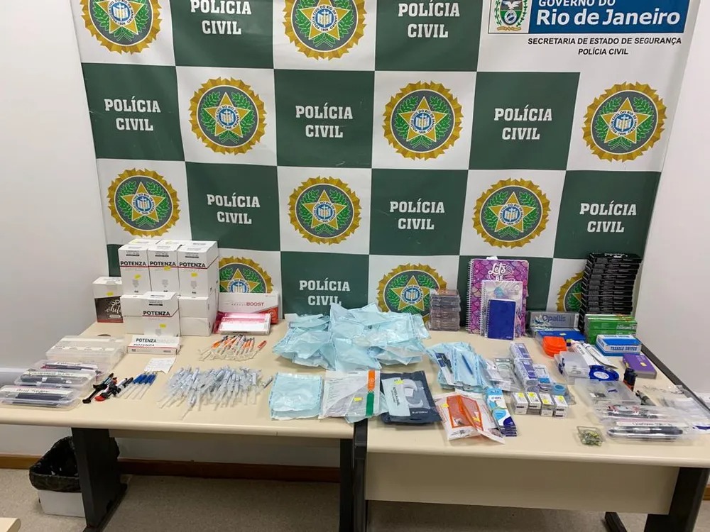 Preso dentista que atendia em clínica clandestina com passagem secreta para traficantes