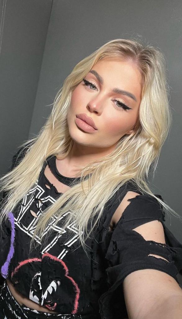 Luísa Sonza pede desculpa a mulher negra que confundiu com garçonete e admite 'racismo estrutural'